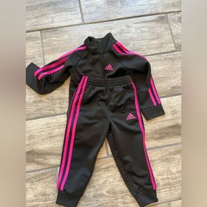Adidas tracksuit 2t